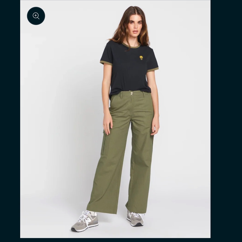 NWT Volcom Cargstone Cargo Pants